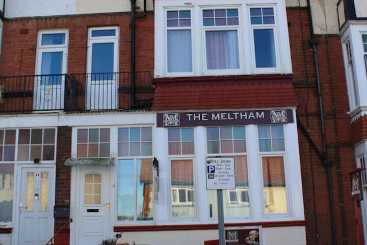 The Meltham Guesthouse Image 1