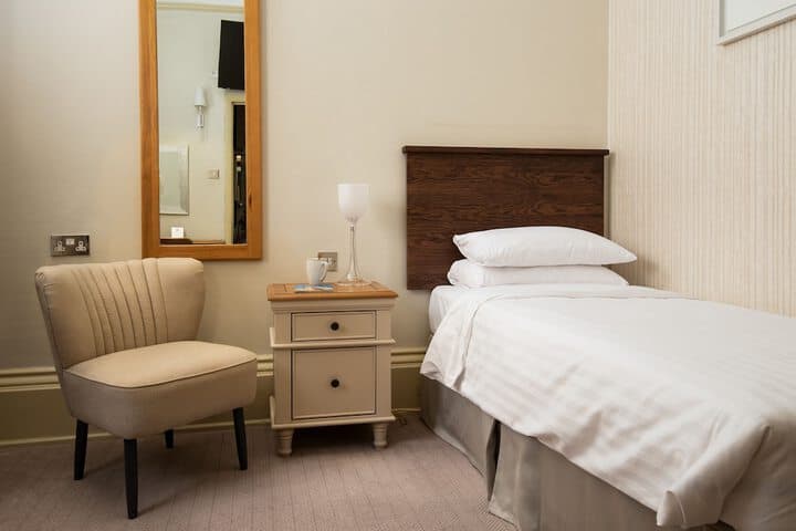 Dean Court Hotel Image 6