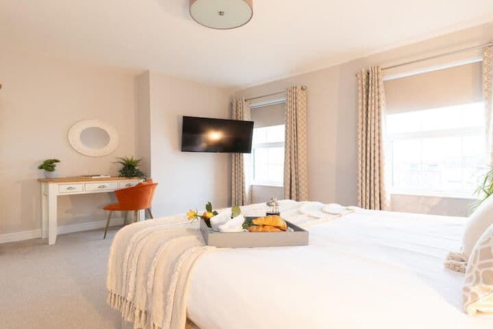 The Clarence Gardens Hotel BW Signature Collection Image 9