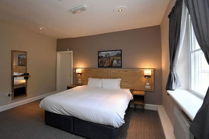 Wheatsheaf Baslow by Marstons Inns Image 4