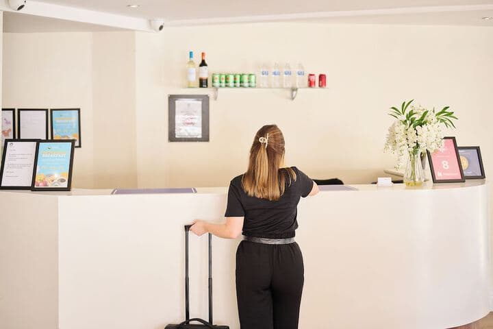 Discovery Inn Hotel Image 2