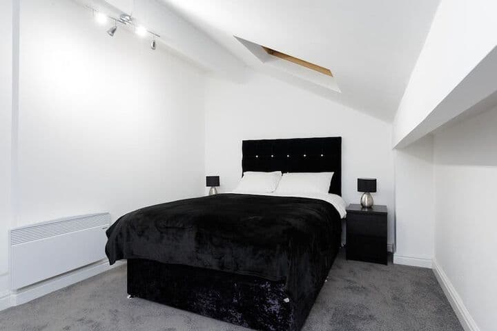 Live in Leeds Grange Apartments Image 3