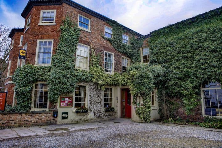 York Pavilion Hotel Sure Hotel Collection by Best Western Image 1