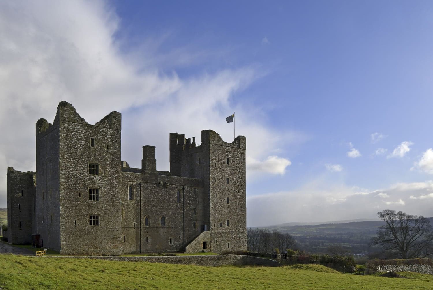 Bolton Castle - Historic Site in leyburn
