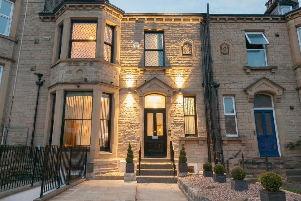 Accommodation at Townhouse No 12 in huddersfield