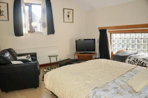 Accommodation at Ravencar Farm B&B in eckington