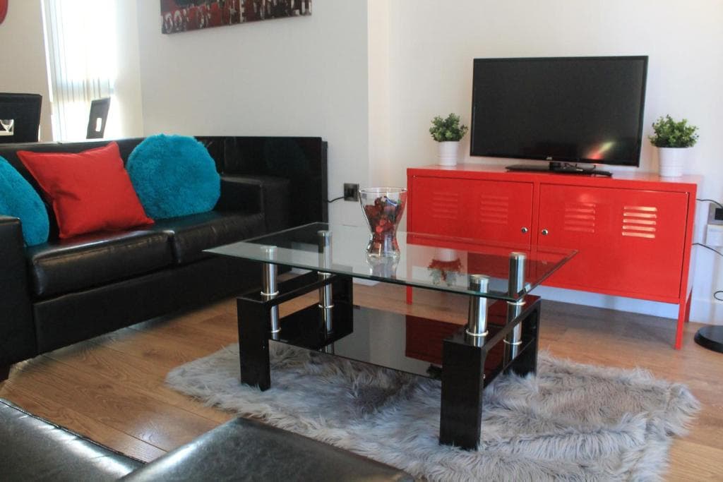 Accommodation at Snapos Luxury Serviced Apartments - Blonk Street in sheffield