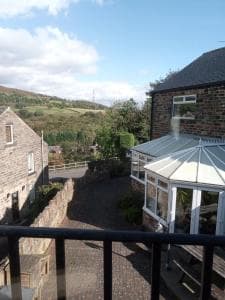 Accommodation at Rose Cottage studio in deepcar