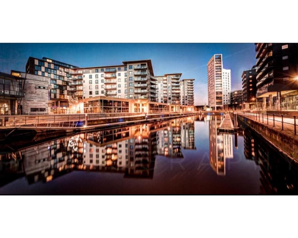 Accommodation at Modern Deluxe Leeds Dock Apartment Free Parking in leeds