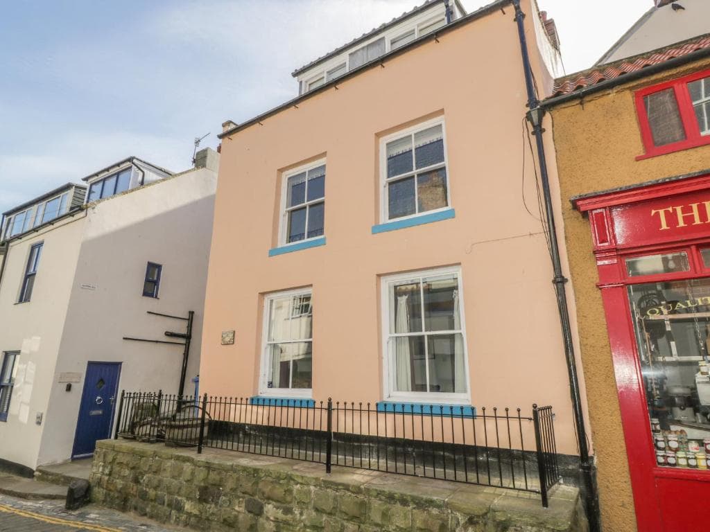Accommodation at Salmon Cottage in staithes