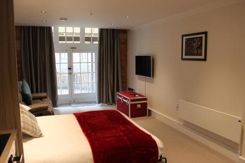 Accommodation at Waters Edge at Cocoa Suites in york