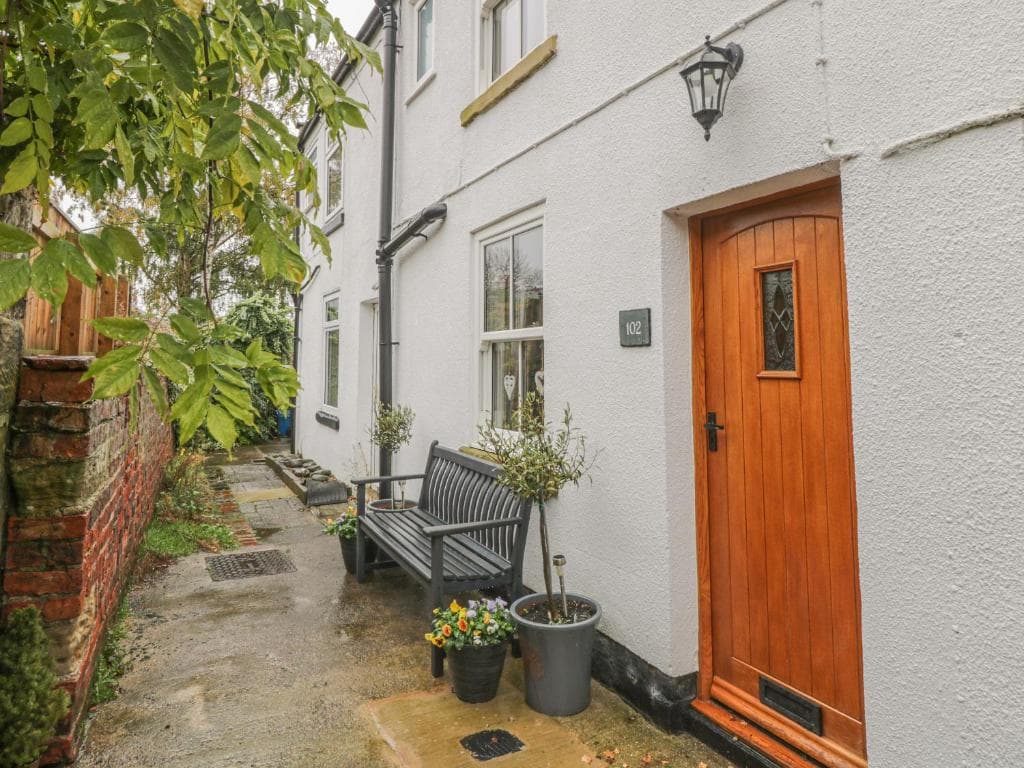 Accommodation at Chuckle Cottage in swainby