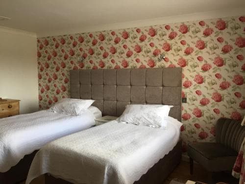 Accommodation at Ingledene Room Only in pickering