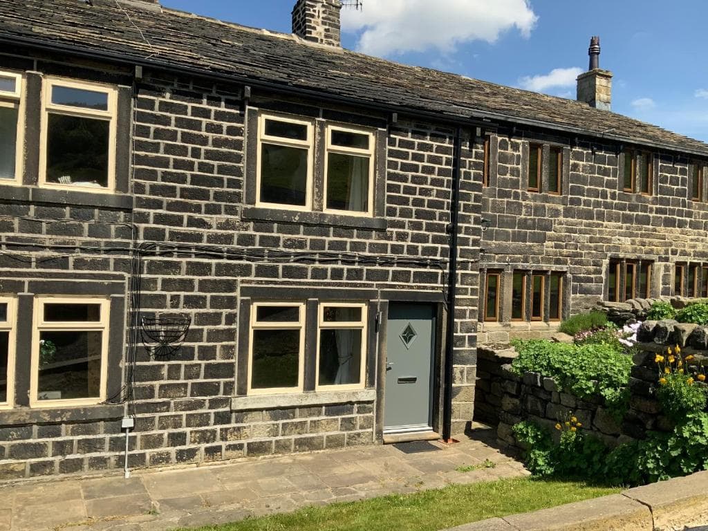 Accommodation at 3 Little Hollin Hey in hebden bridge