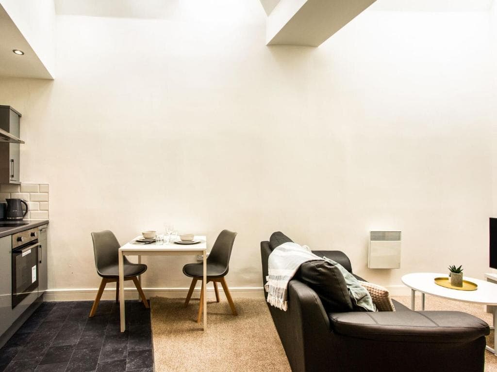 Accommodation at Appealing Studio in Bradford near Forster Square Retail Park in bradford