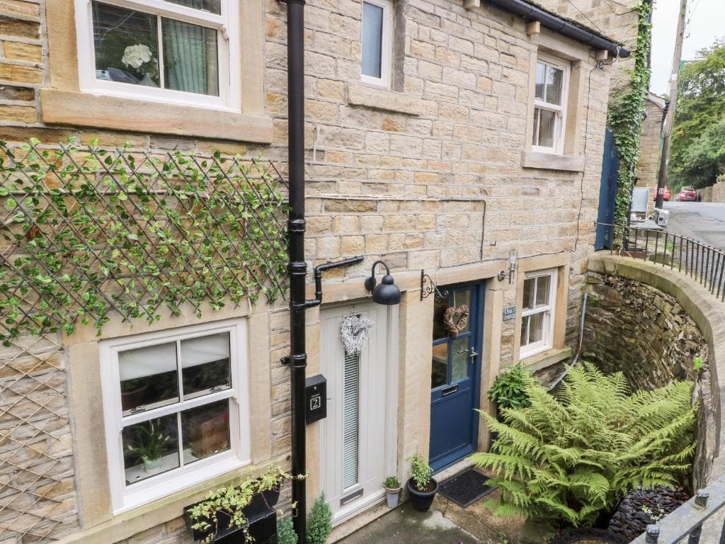 Accommodation at 1 Oakleys in holmfirth