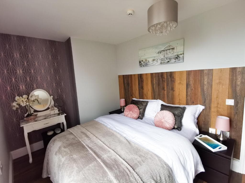 Accommodation at Sunrise View 2 Bed Apartment Sleeps 4 Spa Bath in bridlington