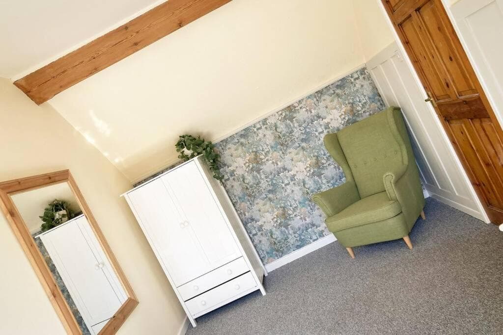 Accommodation at The Old School House, Holmfirth, Peak District in holmfirth