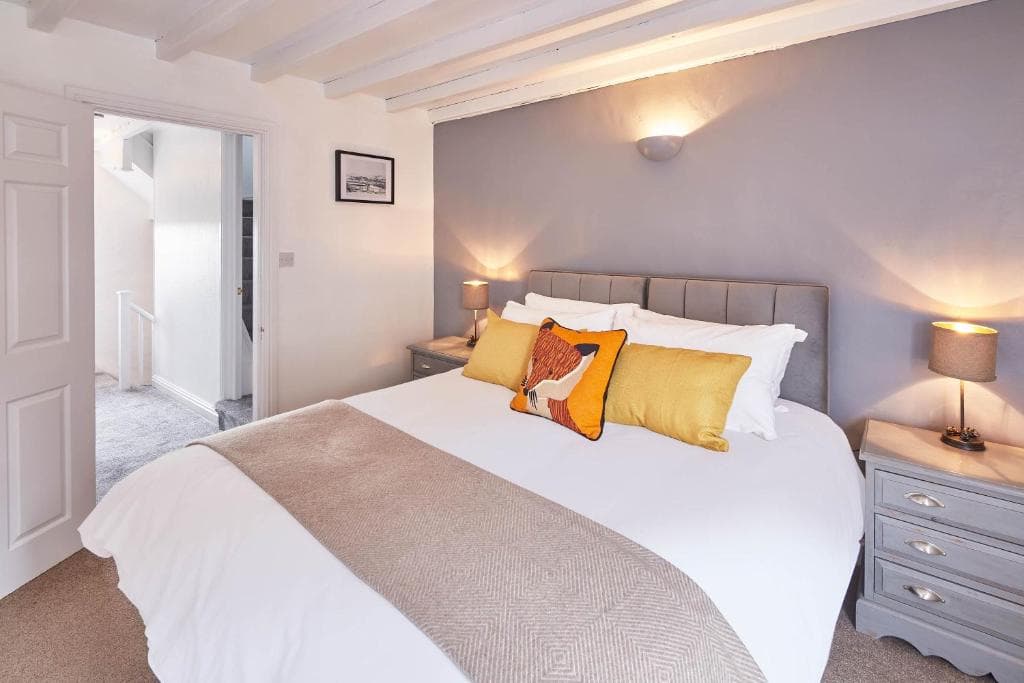 Accommodation at Host & Stay - Dove Grey, 25 West End in kirkbymoorside