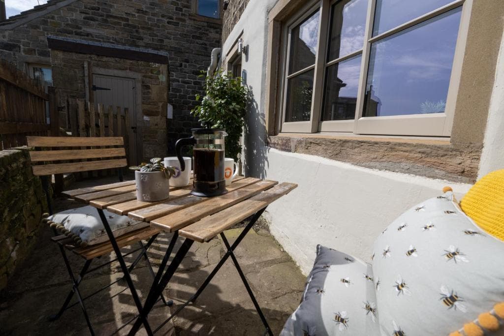 Accommodation at Thornes Cottage in huddersfield