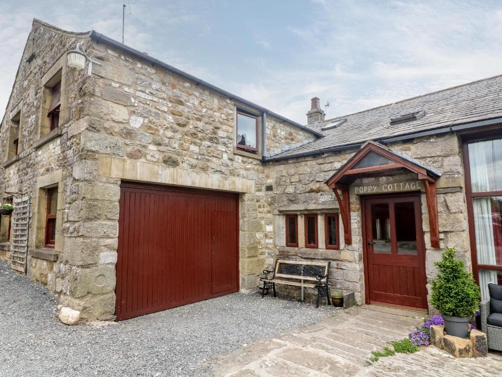 Accommodation at Poppy Cottage, Settle in horton in ribblesdale railway station