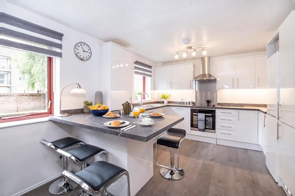 Accommodation at 30 Fewster Way York in york