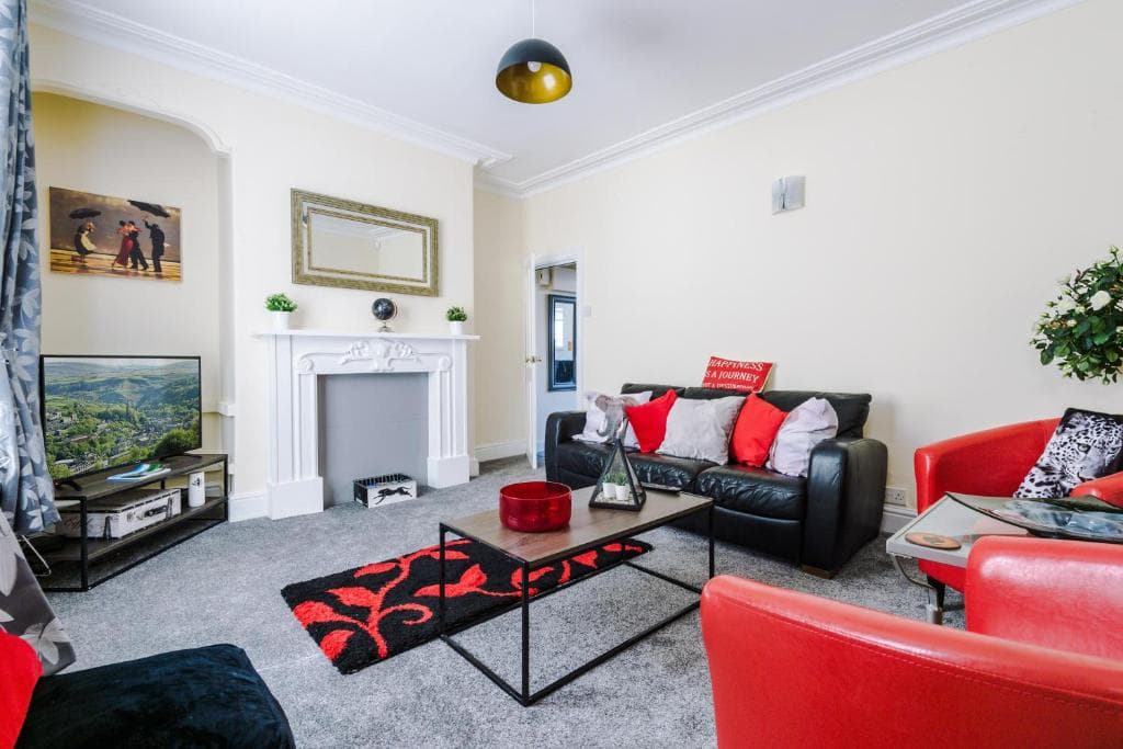 Accommodation at Woodside House by Lavender Stays in halifax