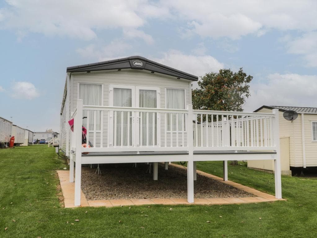 Accommodation at Cedar 1 in cayton