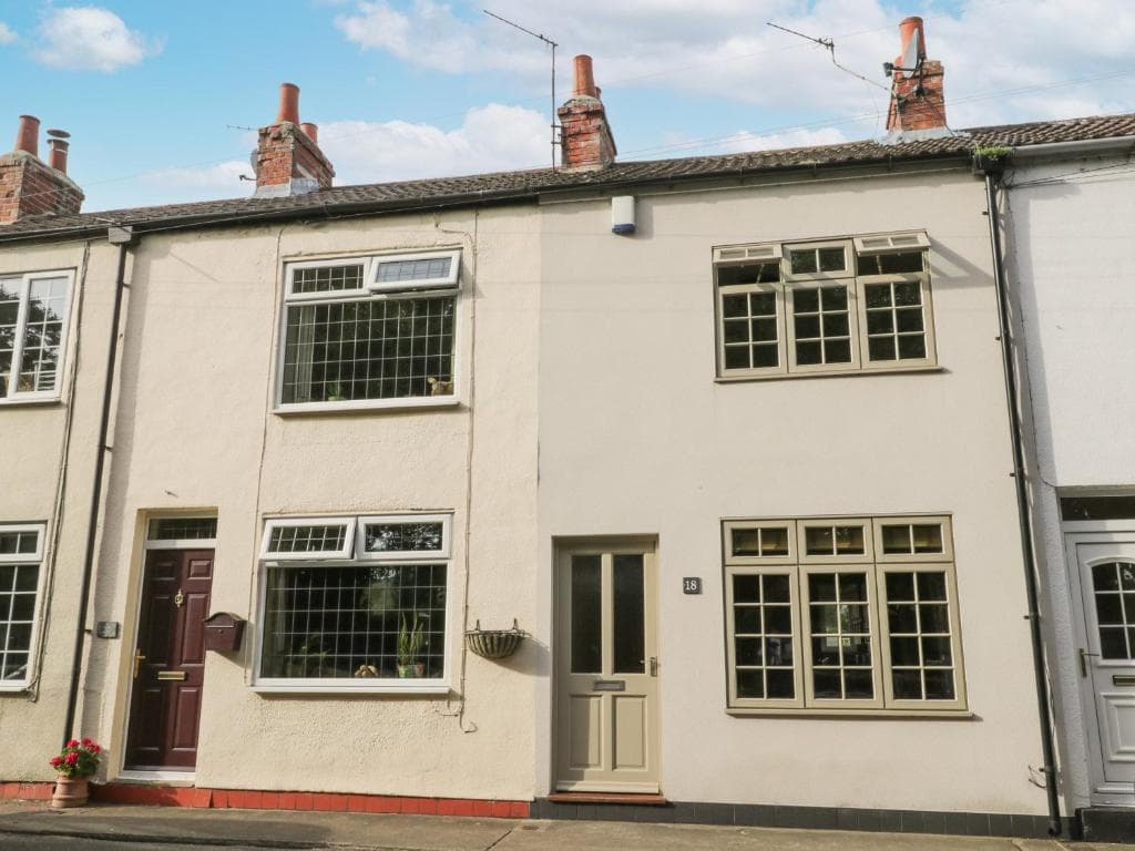 Accommodation at 18 High Street in swainby