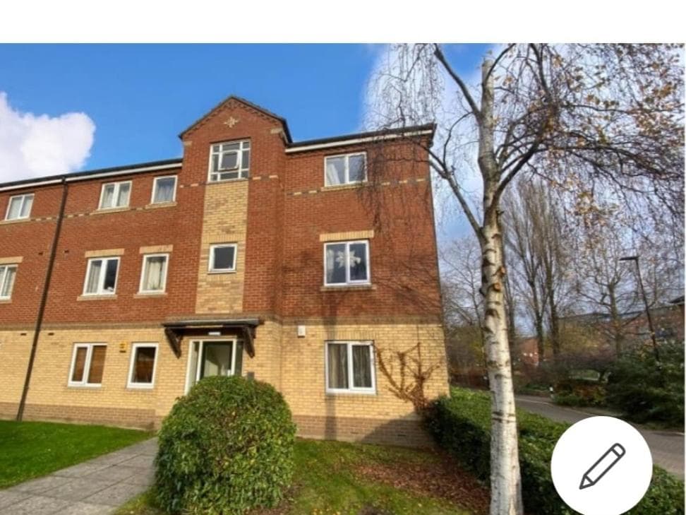 Accommodation at Ground Floor Apartment City Centre University Free Parking in sheffield