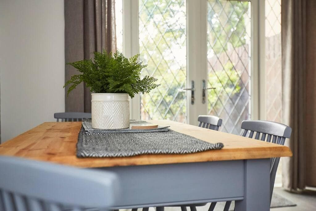 Accommodation at New Home! Fantastic 3 bedroom property in halifax