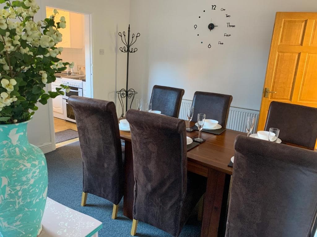 Accommodation at The Stray - Free Parking - York Victorian House - Holiday Home in york