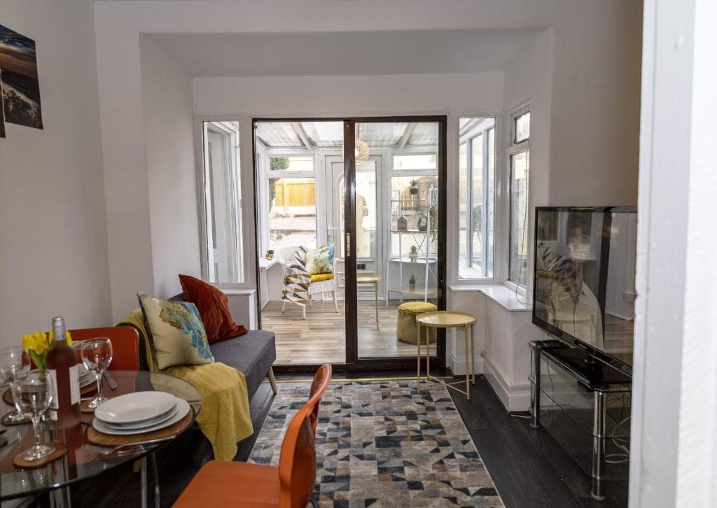 Accommodation at Norton Hillside-on-Tees 7 Sleeper, 4 Bedroom house in middlesbrough