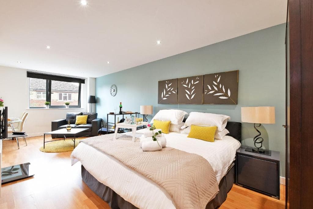 Accommodation at Modern City Centre Studio Apartment - West One in sheffield