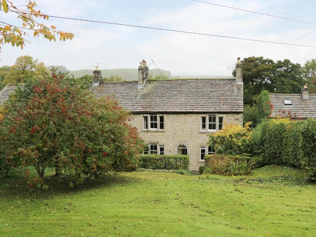 Accommodation at Shiers Farmhouse, Skipton in cracoe