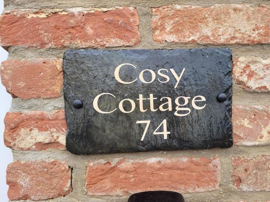 Accommodation at Cosy Cottage,The Paddock BARMSTON. NR BRIDLINGTON in barmston