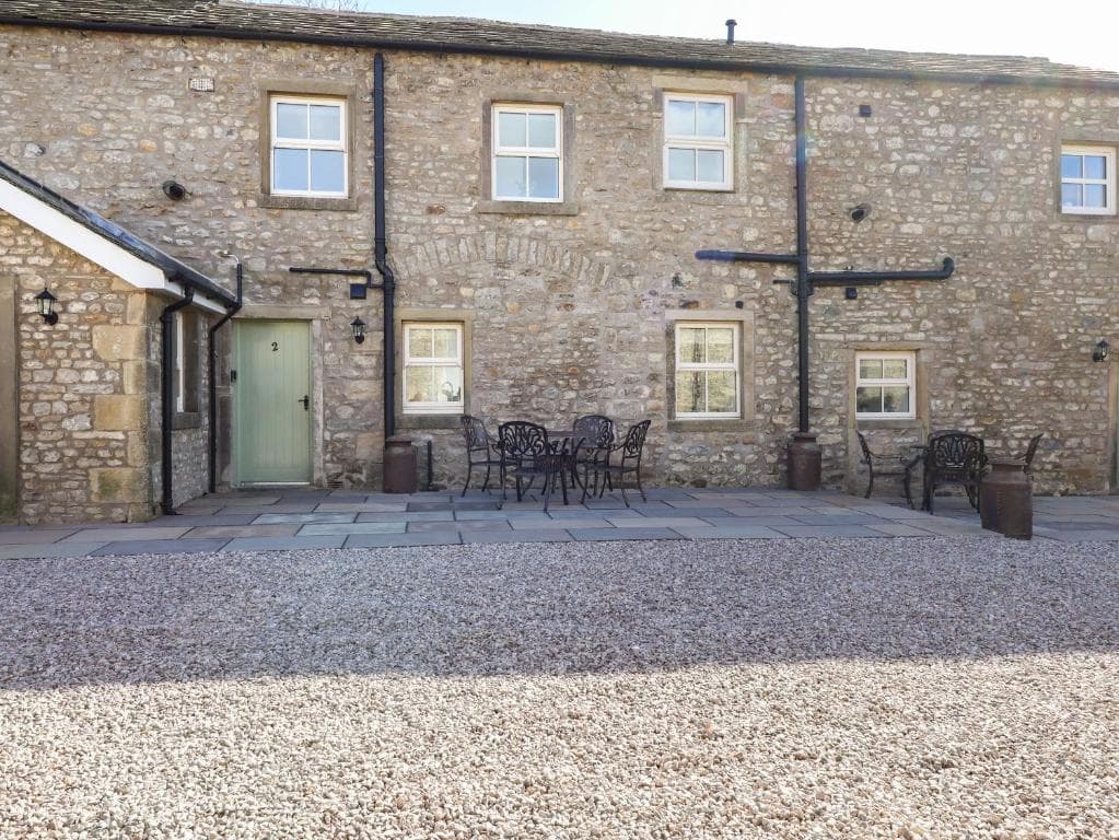 Accommodation at 2 Hull House Cottage in hellifield