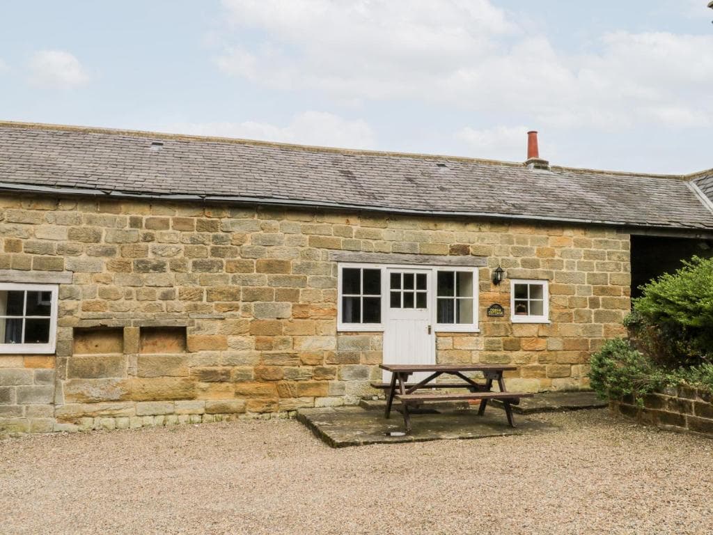 Accommodation at Forge Cottage in fylingthorpe