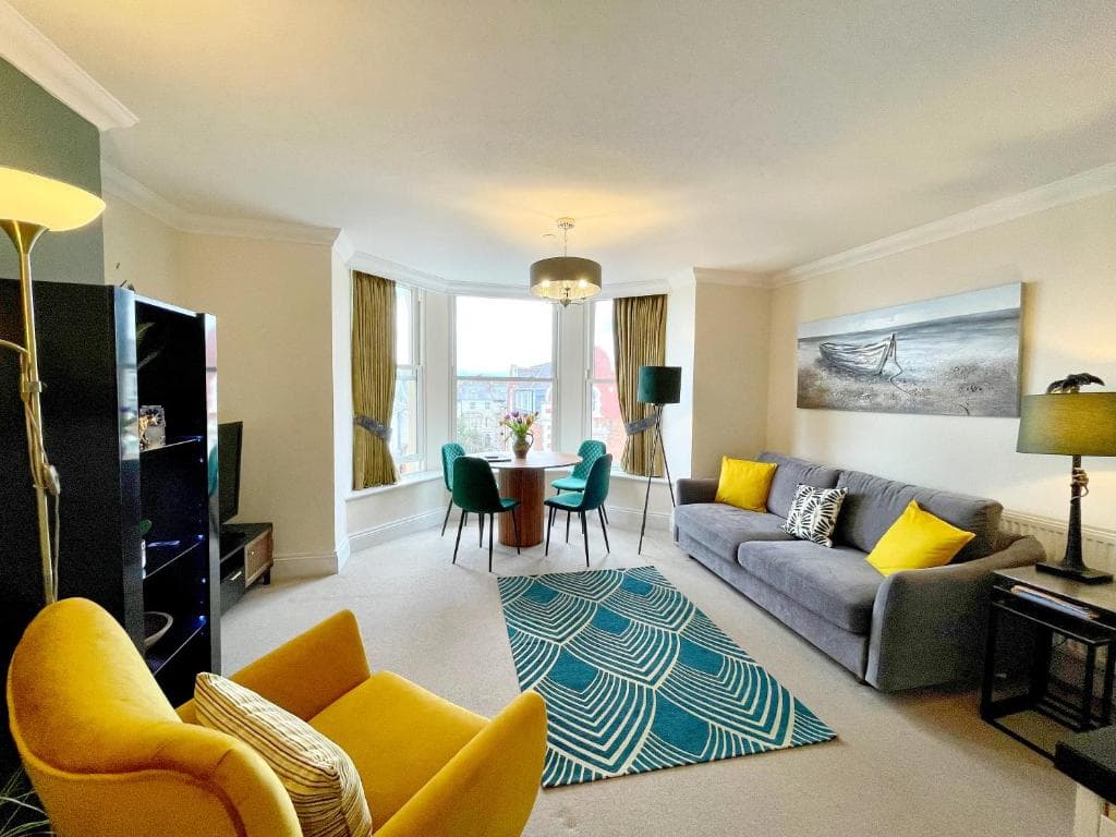 Accommodation at Beautiful chic apartment, lift, views & parking in scarborough