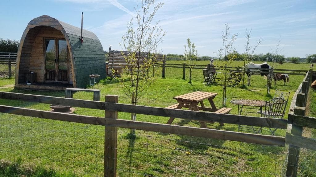 Accommodation at Skipbridge farm glamping in hammerton railway station