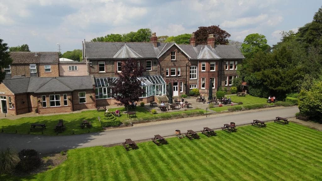 Accommodation at Burn Hall Hotel in huby