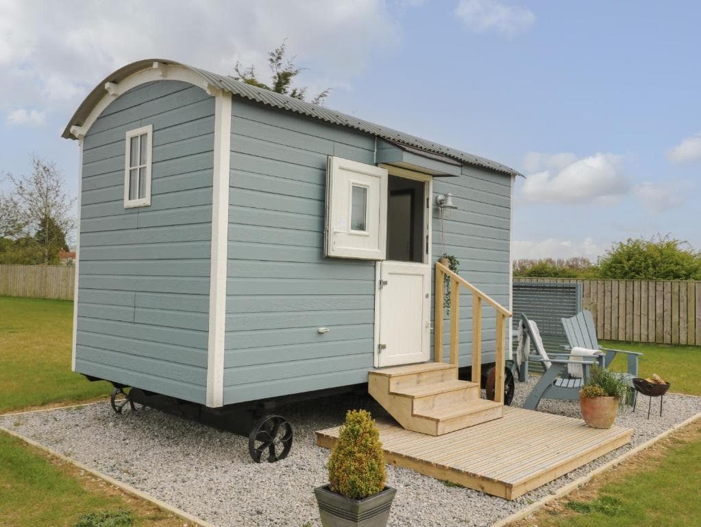 Accommodation at Bo Peep's Shepherdess Hut in goxhill