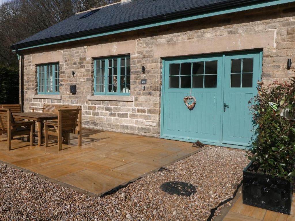 Accommodation at Willow Cottage in bolsterstone ewden village