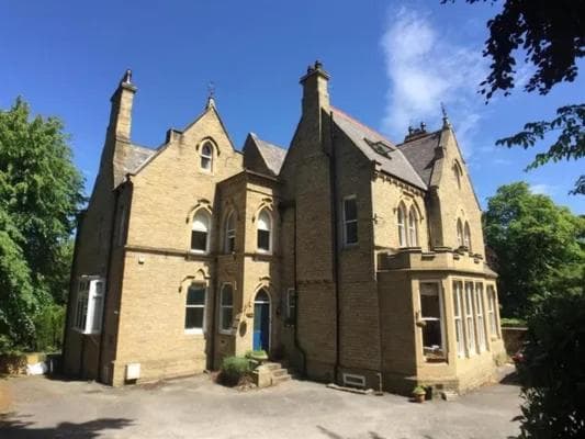 Accommodation at Sedgefield in huddersfield