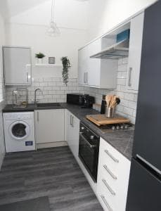Accommodation at Cheerful 4-bedroom home in Sheffield in walkley