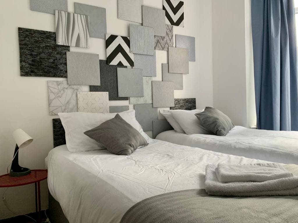 Accommodation at Lovely 1 bedroom, 4 guests service apartment in doncaster