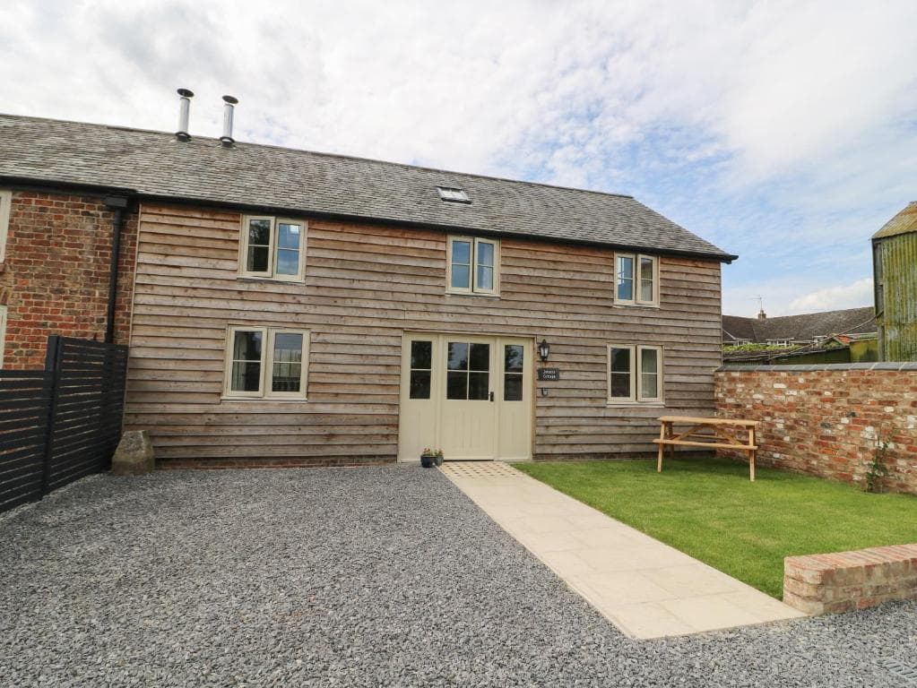 Accommodation at Joiners Cottage in allerthorpe