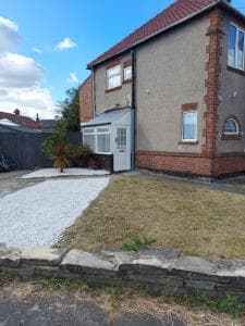 Accommodation at Cheerful 5 bedroom house in middlesbrough