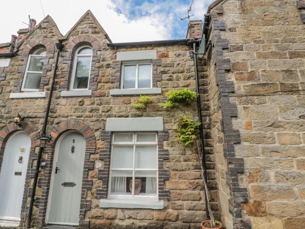 Accommodation at 5 Rosedale Abbey in rosedale abbey