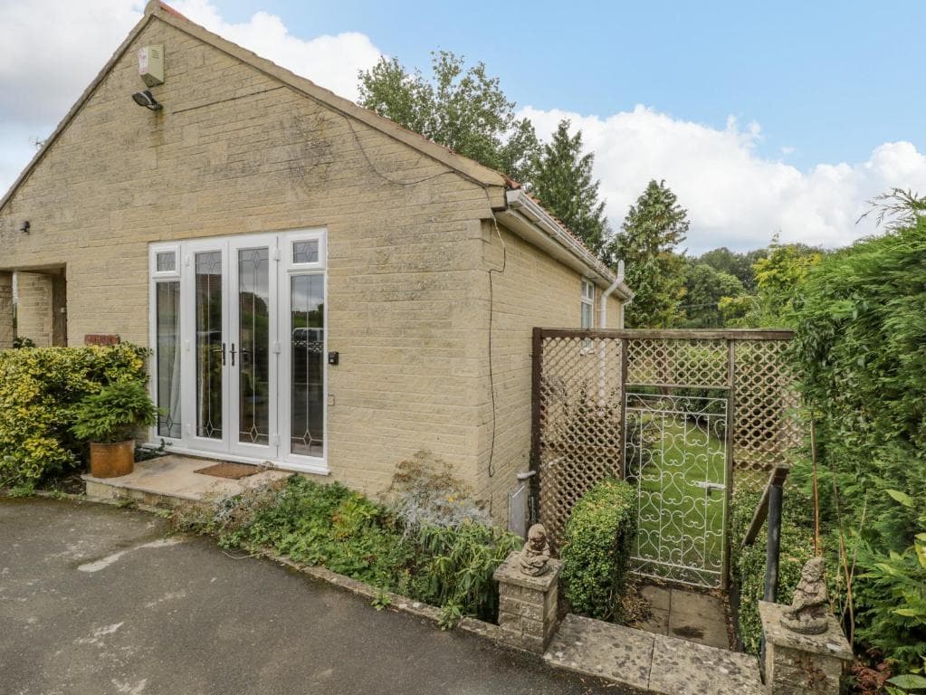 Accommodation at Riverbank Apartment in helmsley